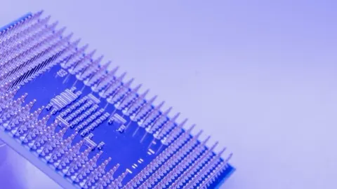 手機端側AI再進化！高通發表兩款全新晶片，鎖定生成式AI應用