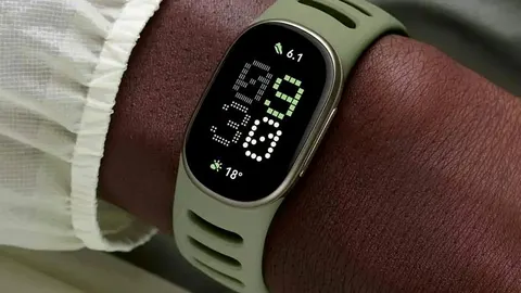 Google正式發表Fitbit Edge！導入可替換電池設計與Gemini AI、定價179.99美元